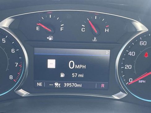 Used 2023 Chevrolet Traverse RS FWD image 27