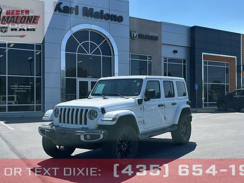 Used 2023 Jeep Wrangler Unlimited Sahara w/ Cold Weather Group AWD/4WD image 1