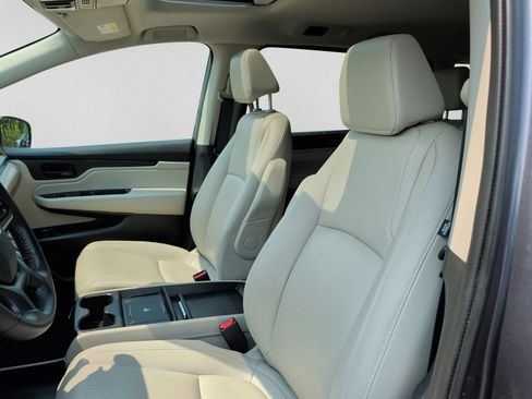 Used 2025 Honda Odyssey EX-L image 17