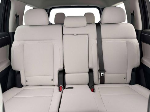 New 2026 Hyundai Santa Fe SE FWD image 16