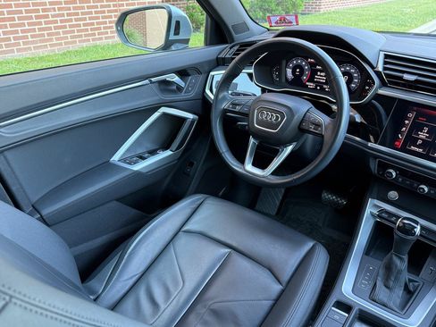 Used 2020 Audi Q3 2.0T Premium AWD/4WD image 27