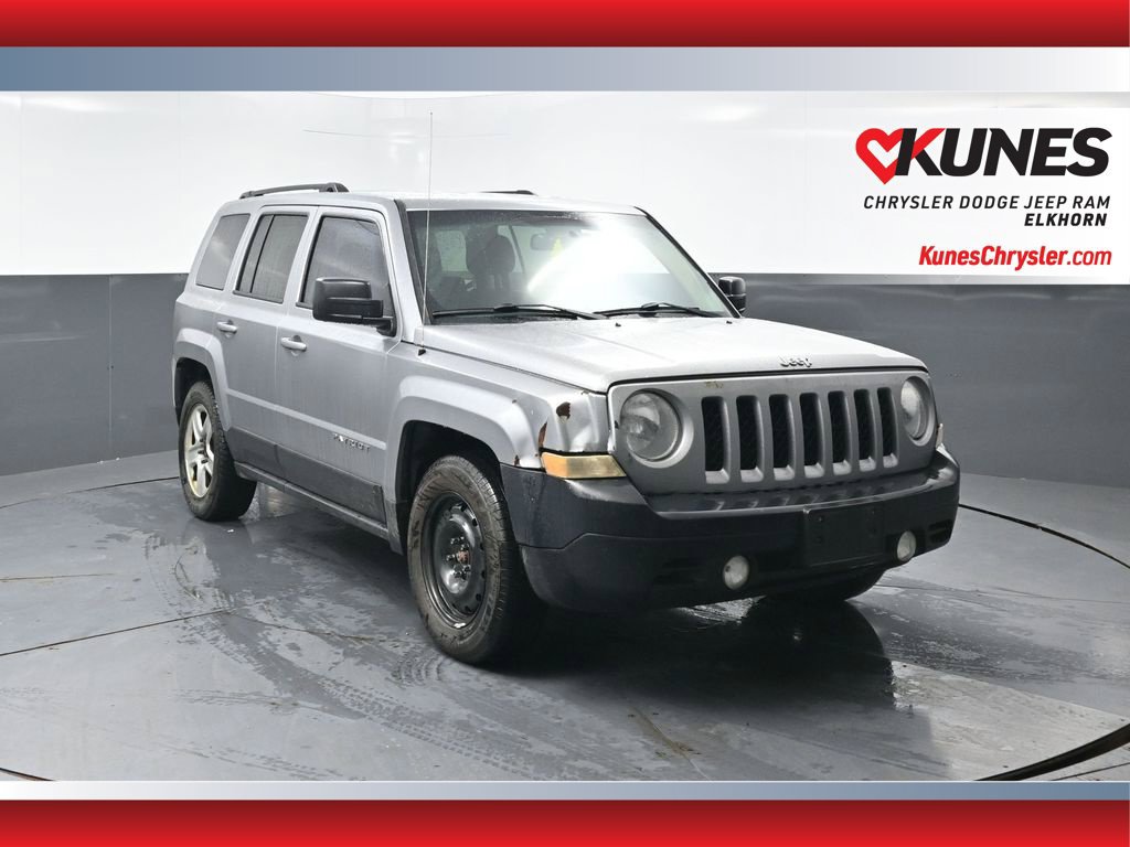Used 2017 Jeep Patriot Sport w/ Power Value Group FWD image 1