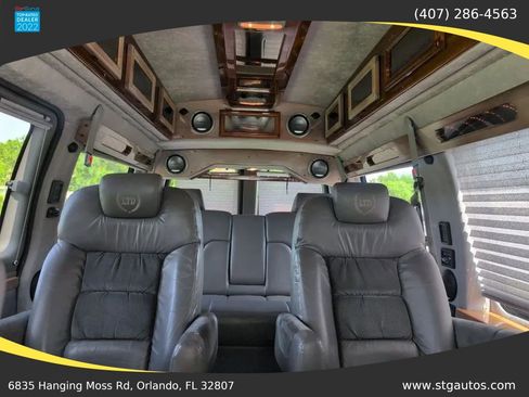 Used 2003 GMC Savana 3500 RWD image 29