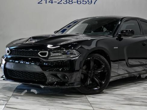 Used 2017 Dodge Charger R/T RWD image 6