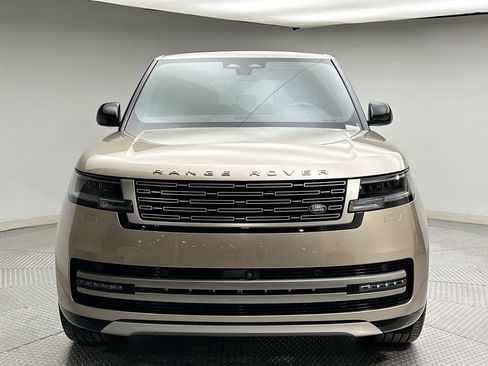 Used 2024 Land Rover Range Rover SE image 16