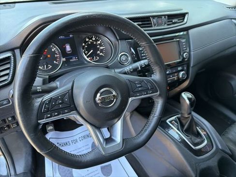 Used 2019 Nissan Rogue SV AWD/4WD image 24