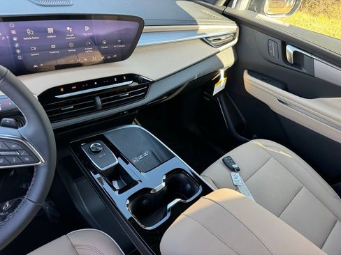 New 2026 Buick Enclave Preferred w/ Power Package image 30