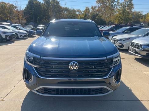 New 2026 Volkswagen Atlas Cross Sport SE AWD/4WD image 2
