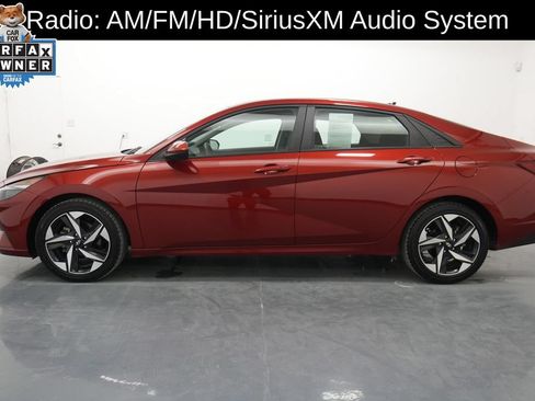 Used 2023 Hyundai Elantra SEL w/ Convenience Package FWD image 4