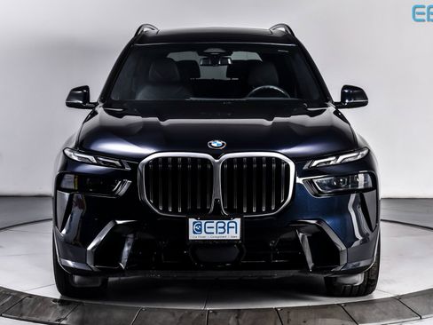 Used 2024 BMW X7 xDrive40i w/ M Sport Package image 8