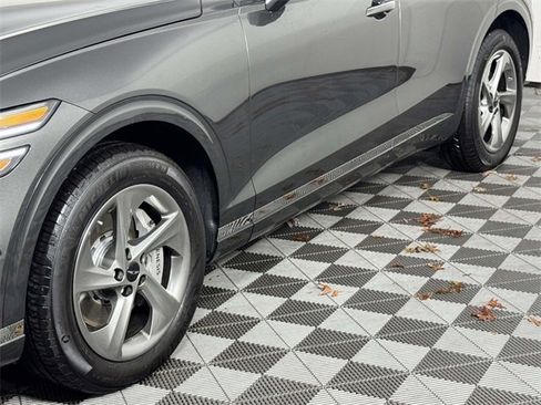 New 2026 Genesis GV70 2.5T Advanced image 13