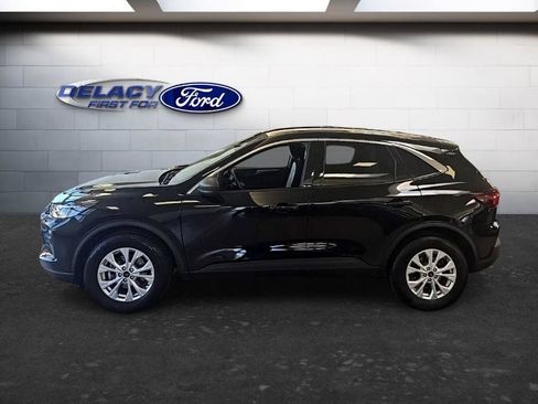Used 2023 Ford Escape Active AWD/4WD image 3