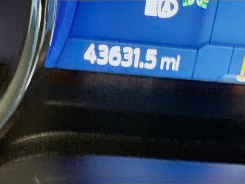 Used 2023 Ford Expedition Max XLT image 19