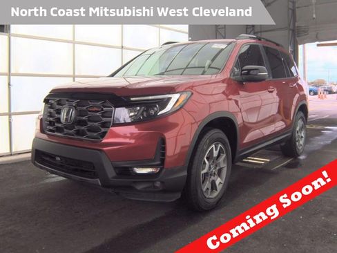 Used 2023 Honda Passport TrailSport image 1