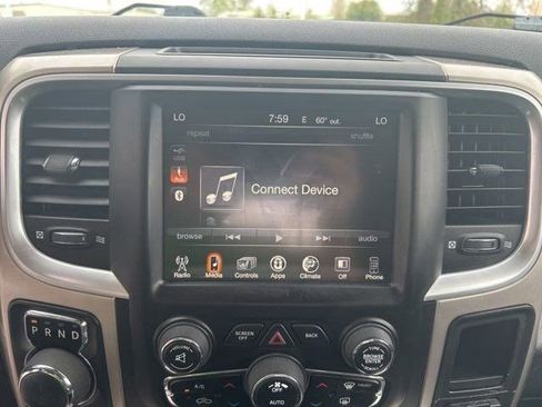 Used 2017 RAM 1500 Classic SLT w/ SLT Plus D￩cor Group AWD/4WD image 21