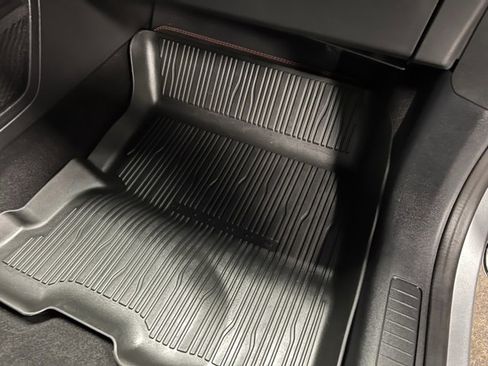 Used 2023 Ford Escape ST-Line Elite w/ Class II Trailer Tow Package image 31