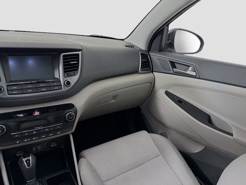 Used 2018 Hyundai Tucson Value AWD/4WD image 23