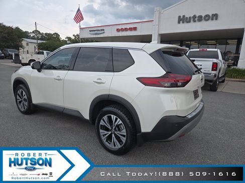 Used 2021 Nissan Rogue SV FWD image 8