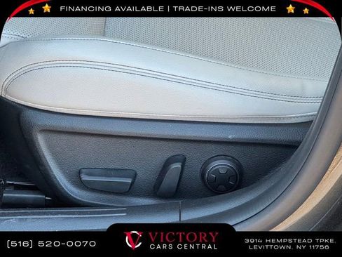 Used 2023 Genesis G70 2.0T image 14