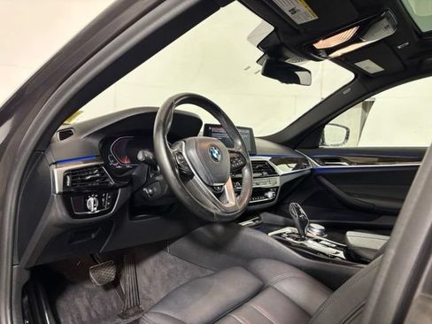 Used 2020 BMW 530i xDrive w/ Premium Package AWD/4WD image 9