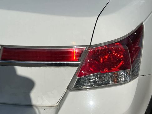 Used 2012 Honda Accord EX image 17