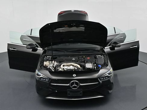 Used 2025 Mercedes-Benz CLA 250 image 17