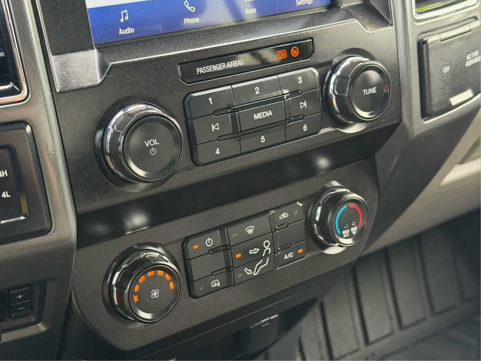 Used 2022 Ford F350 XLT AWD/4WD image 15