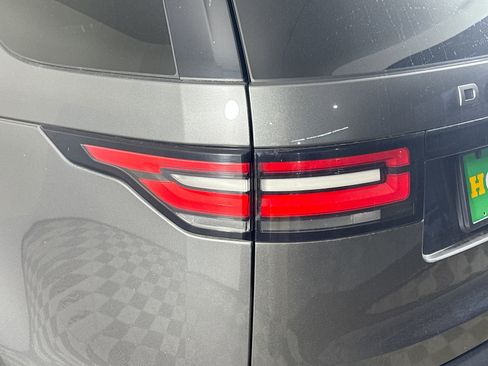 Used 2018 Land Rover Discovery HSE image 36