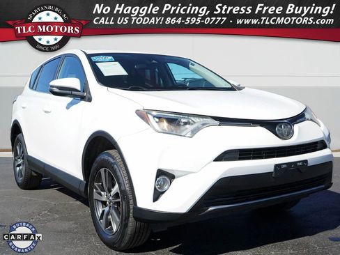 Used 2018 Toyota RAV4 XLE image 1