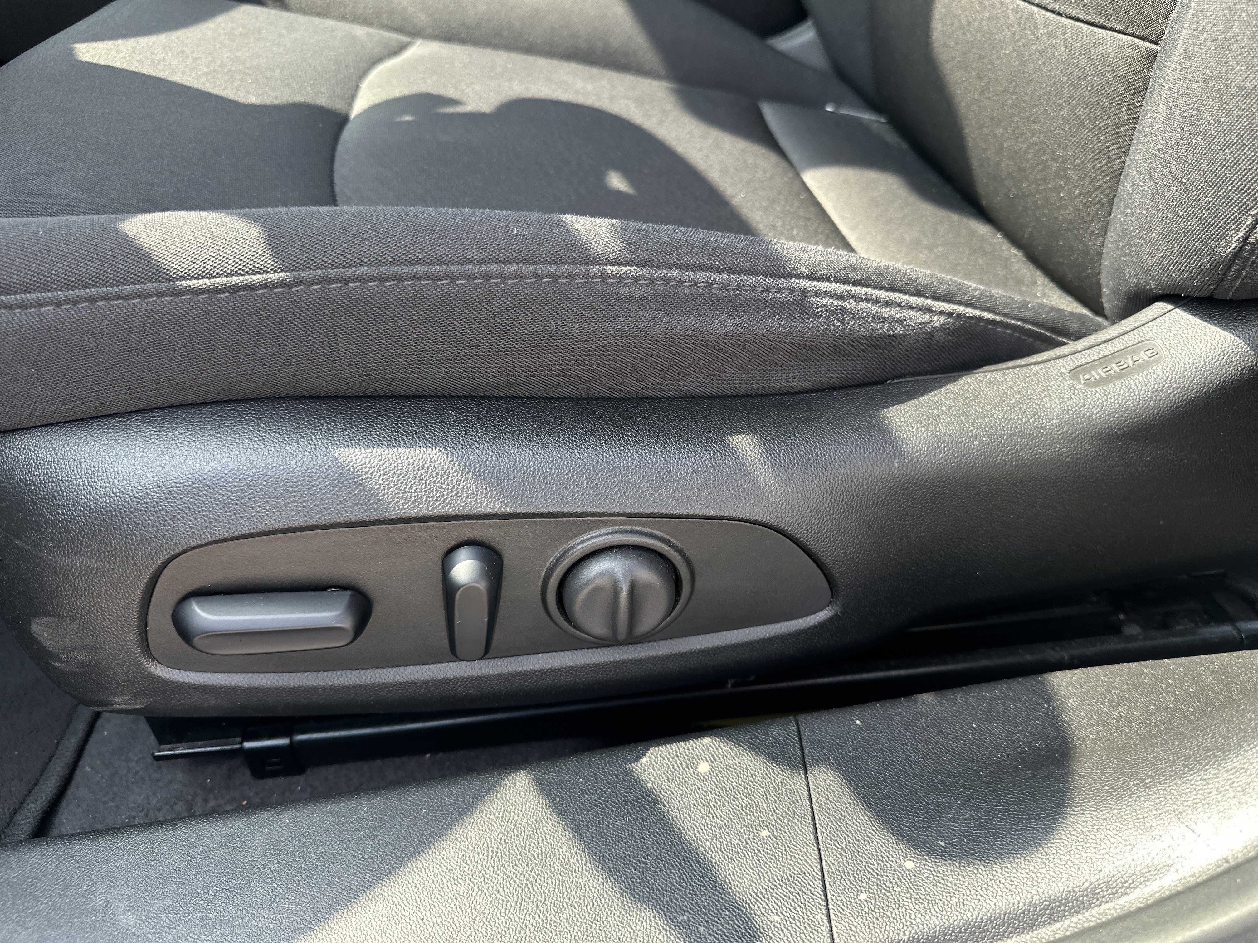 Used 2023 Chevrolet Malibu LT FWD image 12