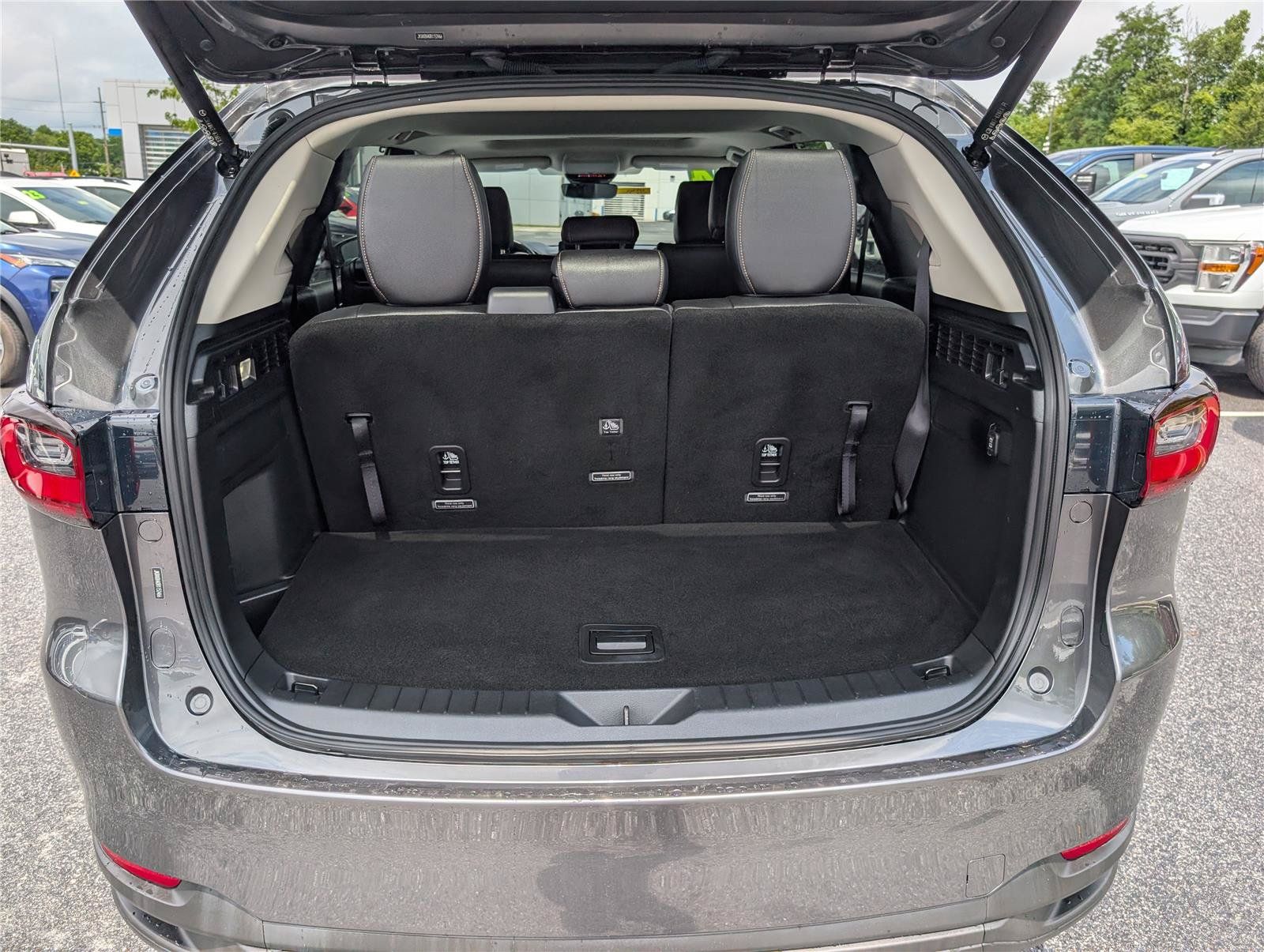 Used 2024 MAZDA CX-90 Plug-In Hybrid w/ Preferred AWD/4WD image 13