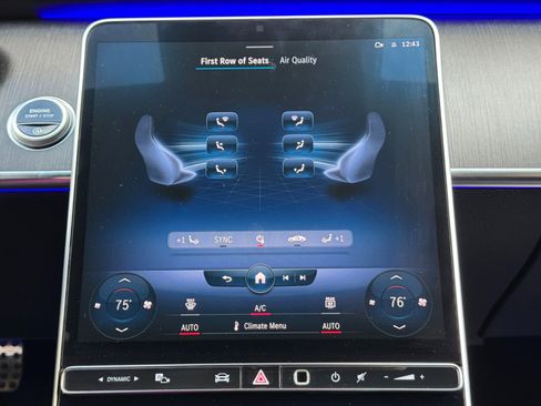 Used 2022 Mercedes-Benz S 500 4MATIC w/ AMG Line Package image 34