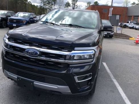 Certified 2022 Ford Expedition Limited AWD/4WD image 4