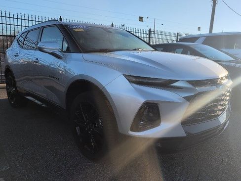 Used 2021 Chevrolet Blazer RS w/ Enhanced Convenience Package image 4