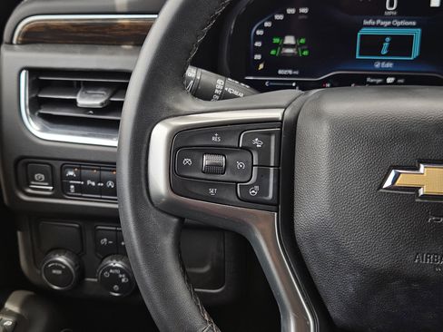 Used 2023 Chevrolet Tahoe Premier RWD image 17