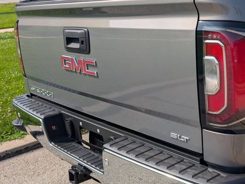 Used 2017 GMC Sierra 1500 SLT w/ SLT Premium Package AWD/4WD image 39