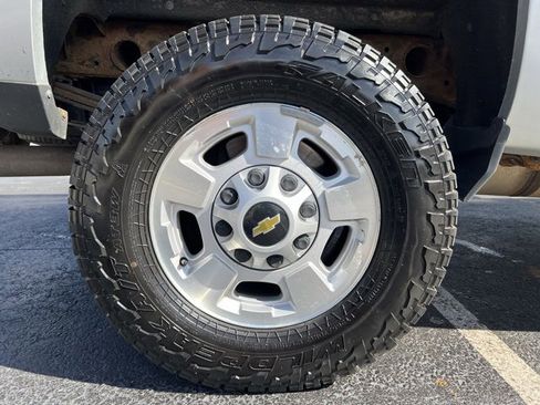 Used 2018 Chevrolet Silverado 2500 LT image 35