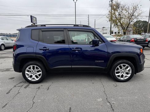 Used 2018 Jeep Renegade Latitude image 5