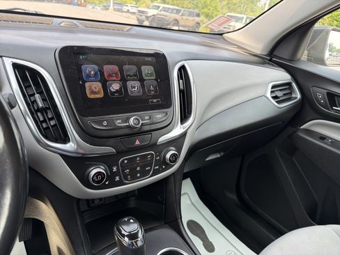Used 2018 Chevrolet Equinox LT w/ Sun & Infotainment Package AWD/4WD image 23
