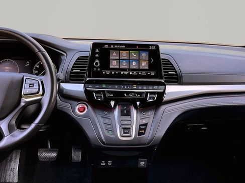 Used 2025 Honda Odyssey Sport-L image 10