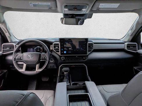 Used 2024 Toyota Tundra Limited image 18