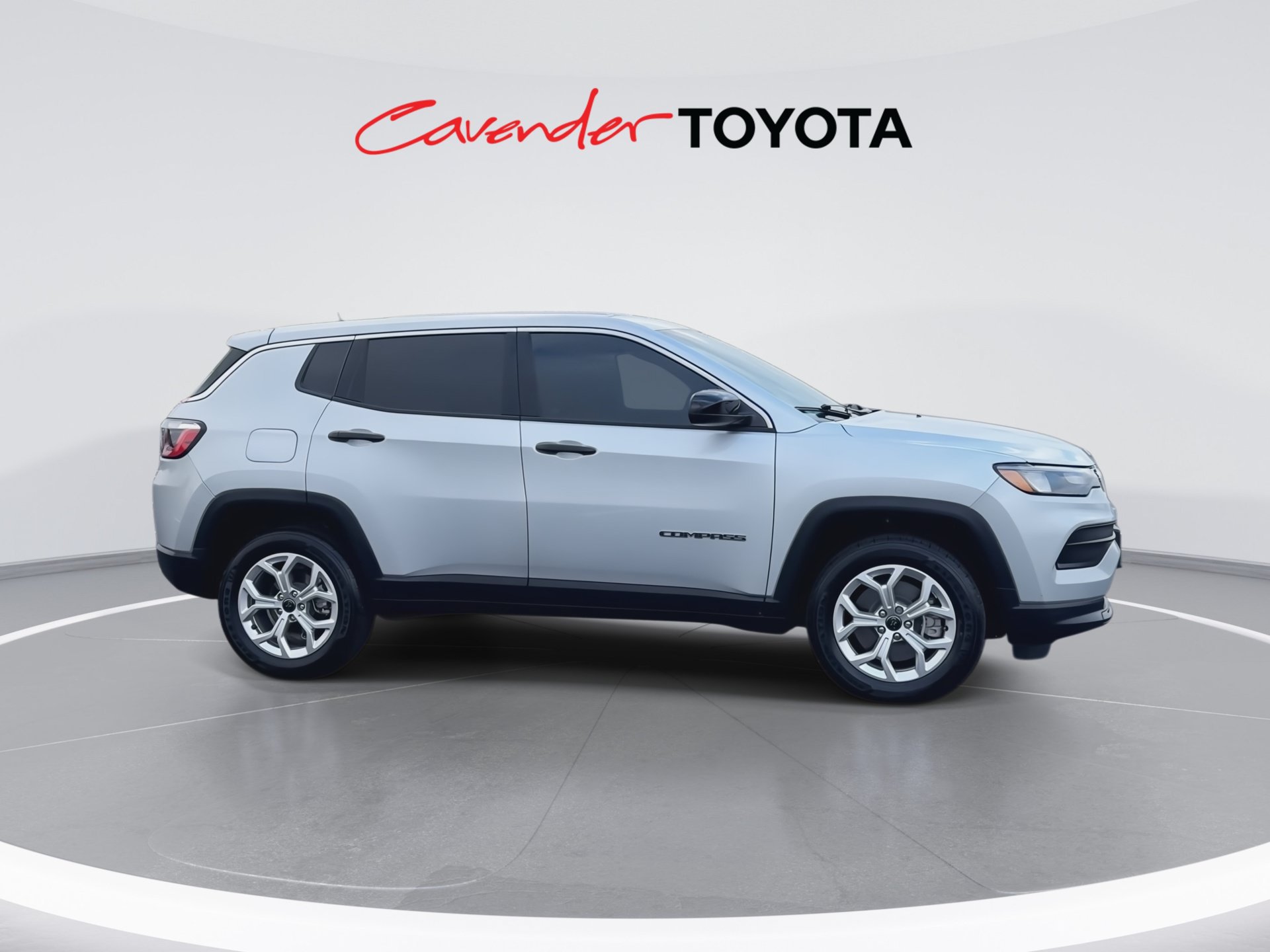 Used 2025 Jeep Compass Sport AWD/4WD image 9