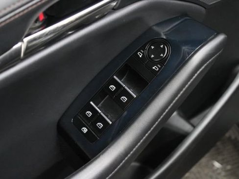 Used 2019 MAZDA MAZDA3 AWD Hatchback image 10