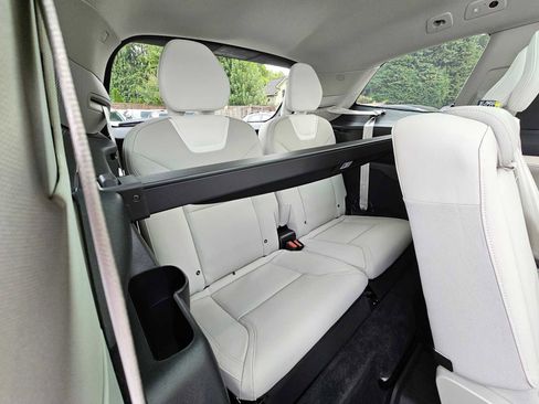 New 2025 Volvo EX90 Ultra w/ Protection Package Premier image 14