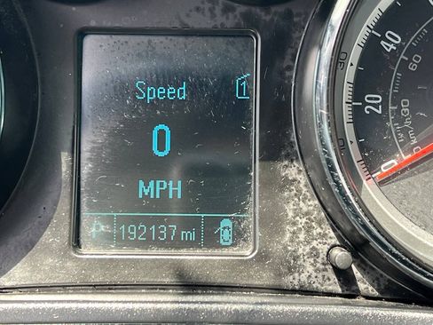 Used 2012 Buick Regal Premium FWD image 3