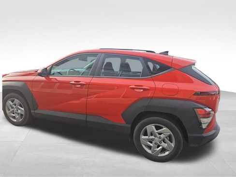 Used 2025 Hyundai Kona SE image 4