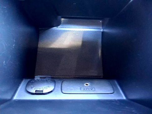 Used 2010 Subaru Forester 2.5X Premium image 32