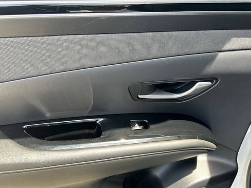Used 2022 Hyundai Tucson SEL w/ Convenience + Premium Package FWD image 19