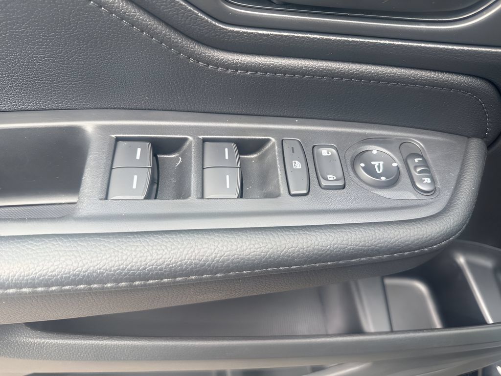 Used 2025 Honda Odyssey Sport-L image 28