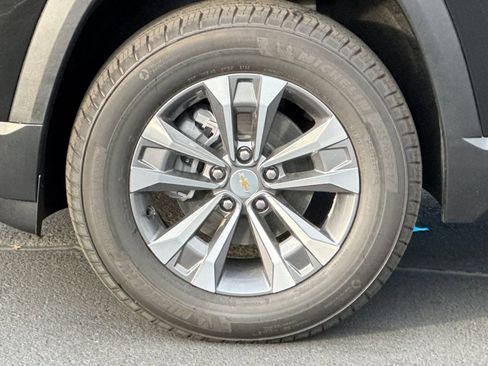 New 2026 Chevrolet Equinox LT w/ Convenience Package II image 25